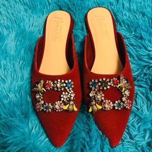 Nanette Lenore bejeweled slide ons  NWOT 8M